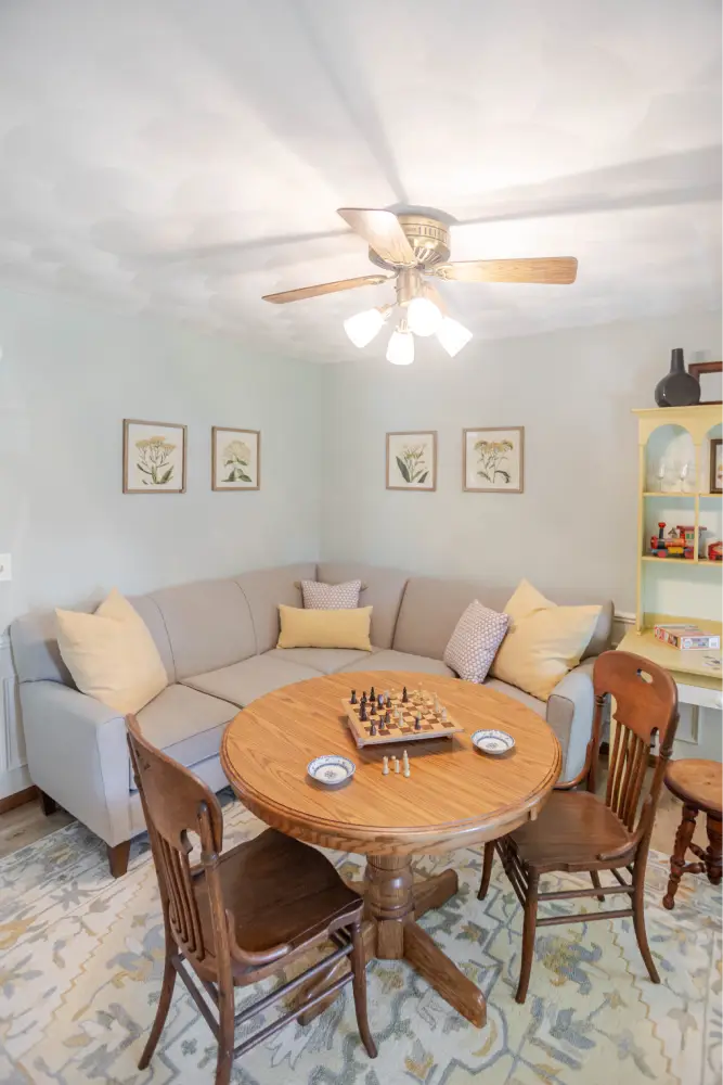 BL Whitewater House - Living Room Table with Chess